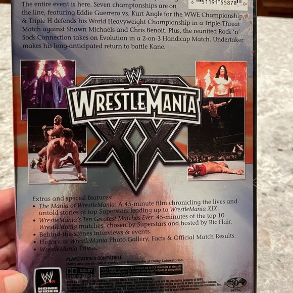 WWE WrestleMania XX DVD 3 disc set - Picture 2 of 8